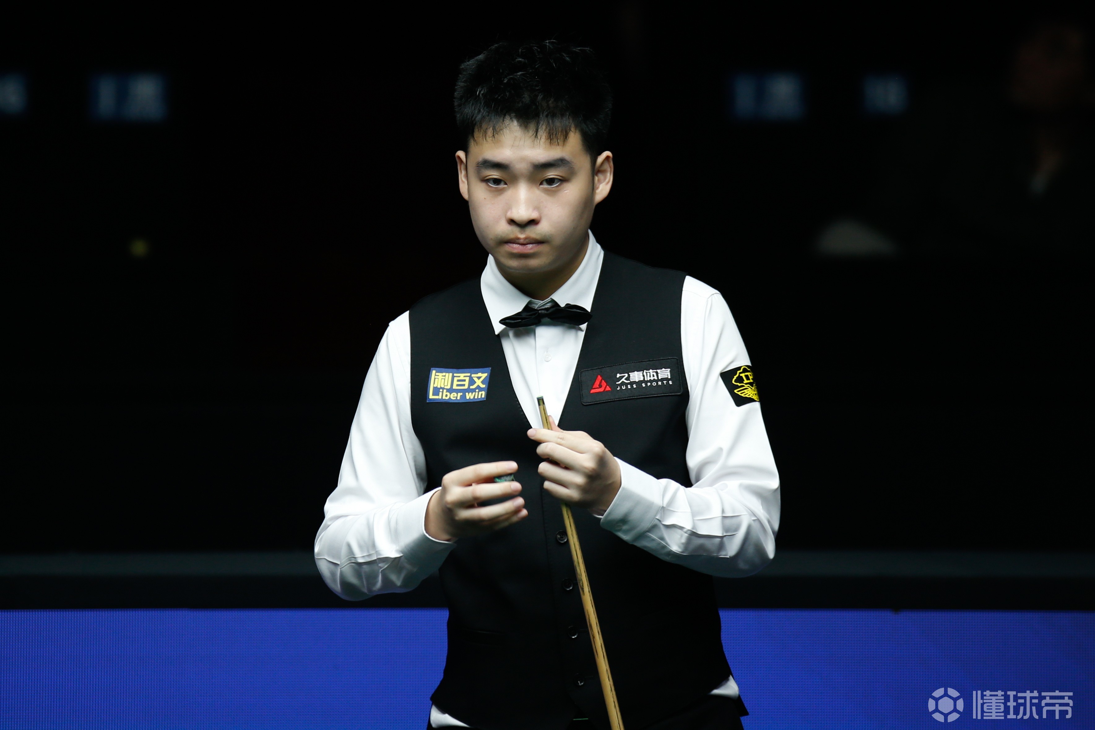 中场接应 中场接应