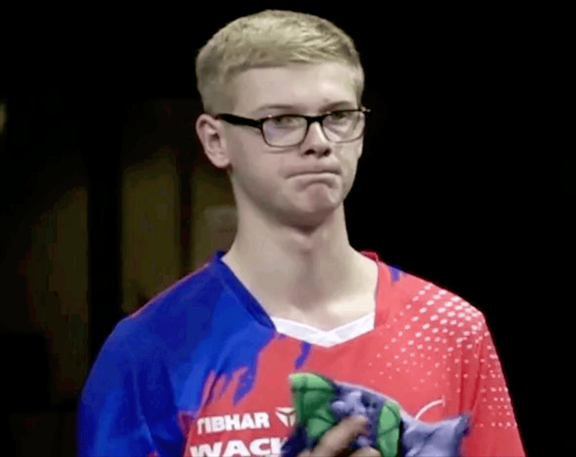 二阵容由冲 二阵容由冲